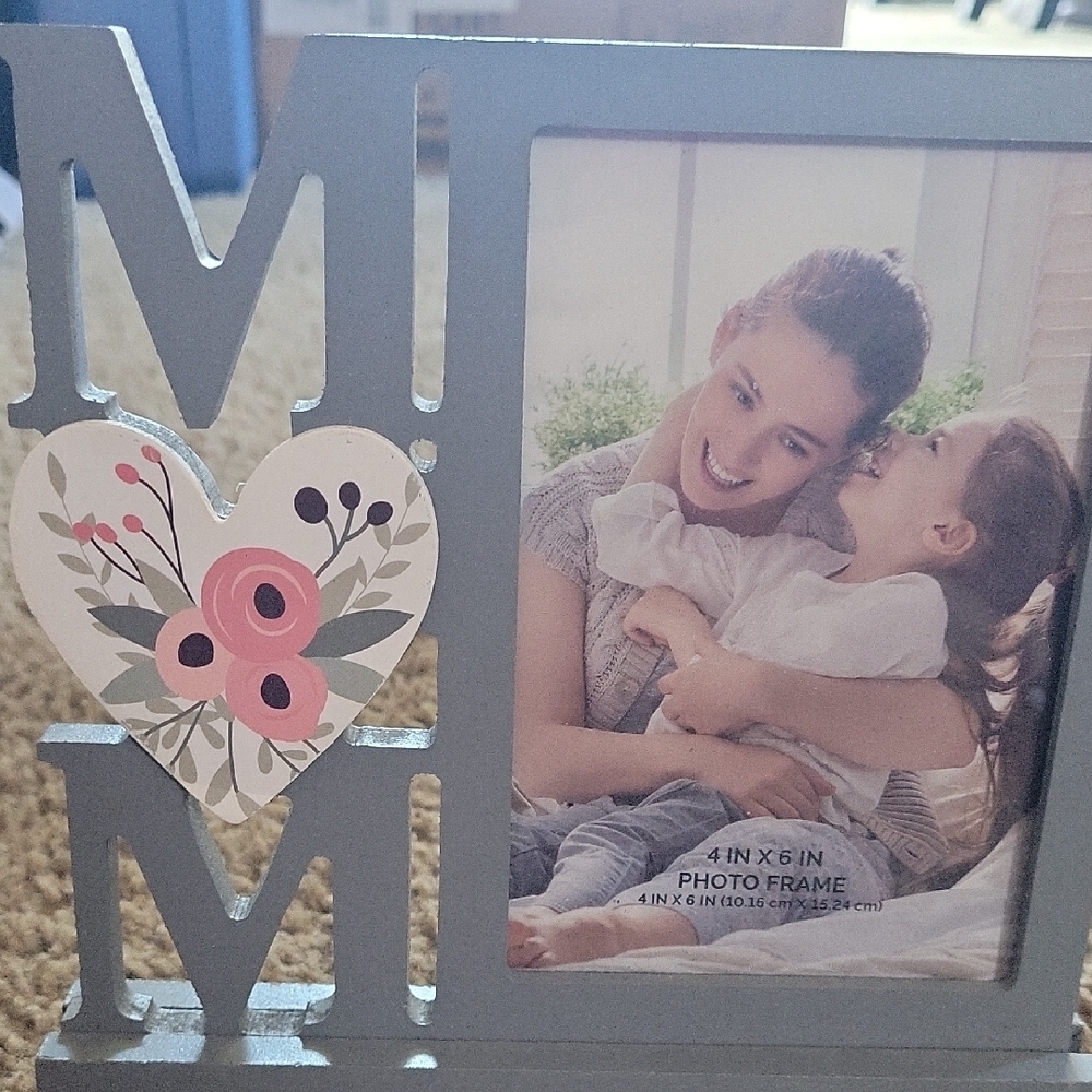 MOM Photo Frame - Picture 4 of 5
